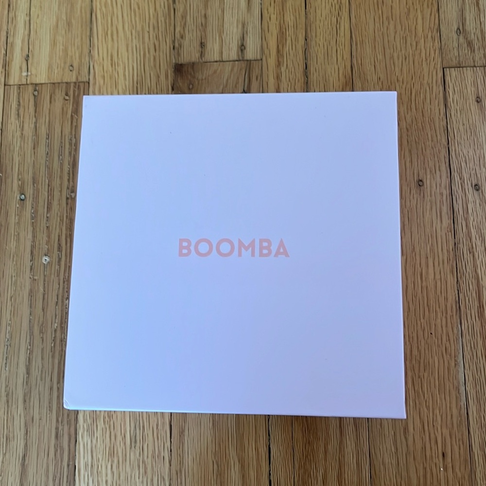 BNIB Boomba Invisible Lift Inserts XS AA Chocolate Cocoa sticky bra adhe…